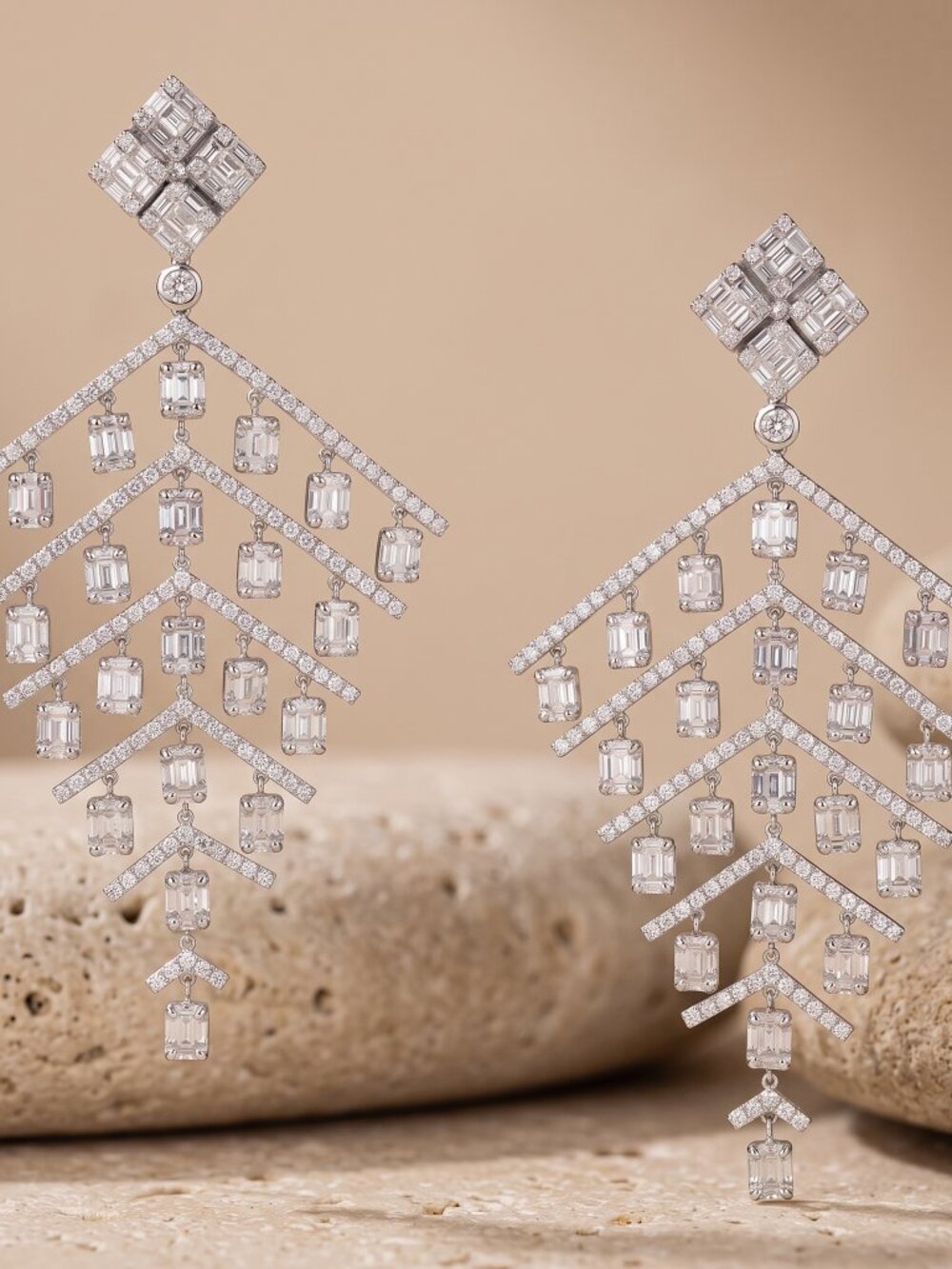 454 Round Diamonds 18k White Gold Chandelier Earrings - Picture 5 of 8